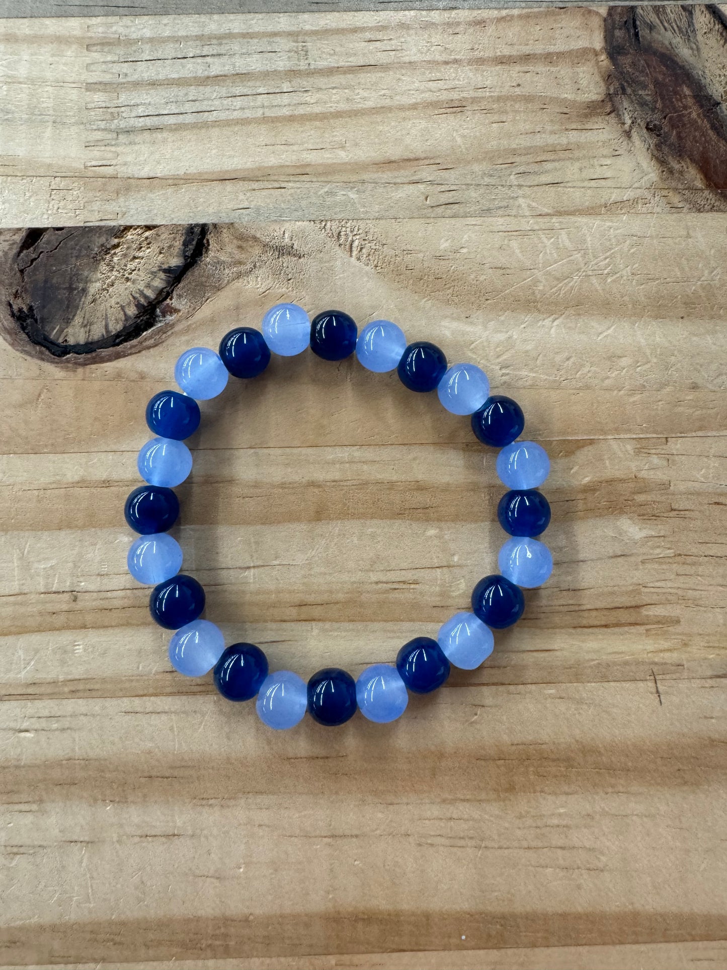 Glass bead bracelet