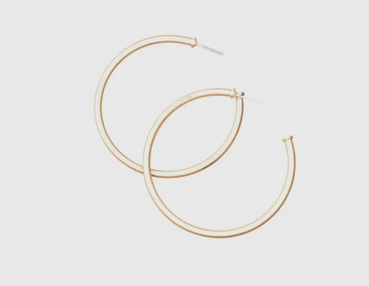 Matte gold hoop earring